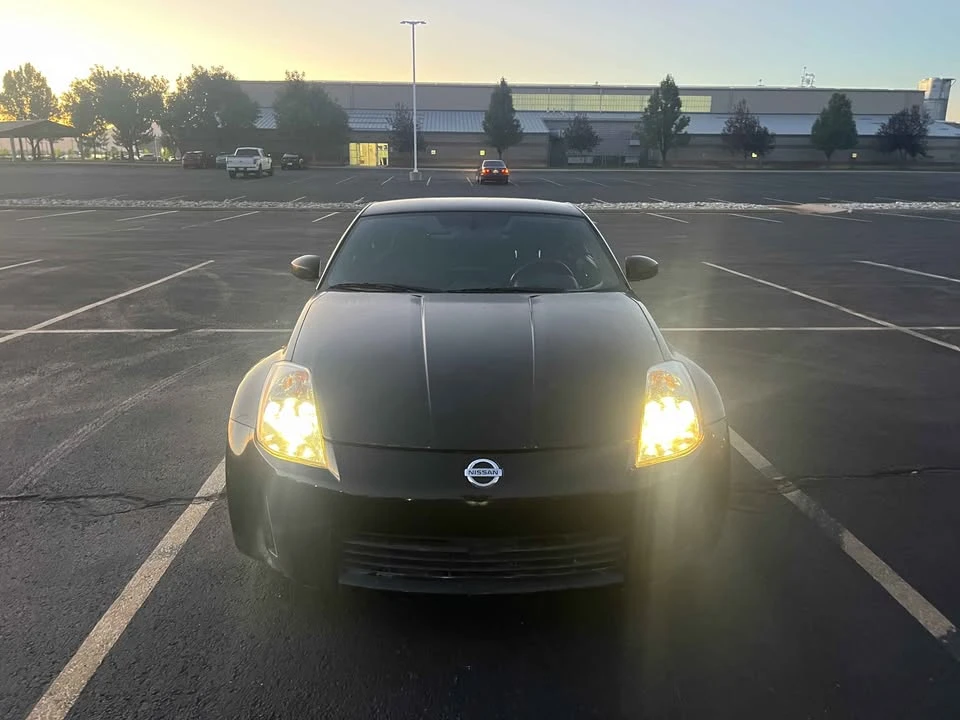 2005 Nissan 350Z 5th Gen - Image 11 of 13