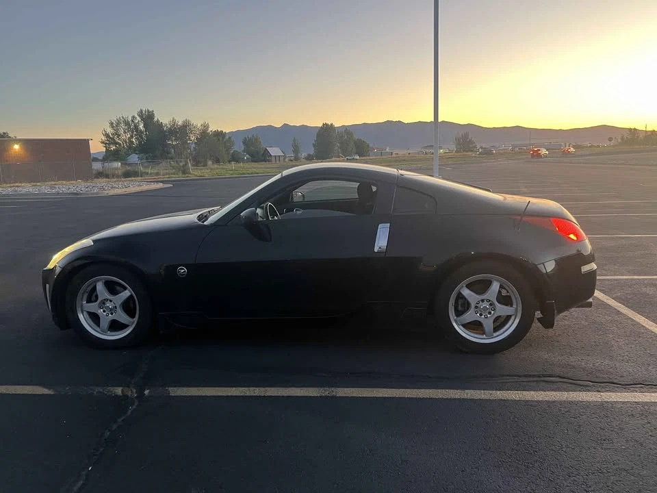 2005 Nissan 350Z 5th Gen - Image 8 of 13
