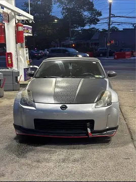 2005 Nissan 350Z Enthusiast Roadster 2D
