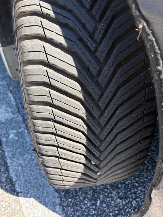 2005 Nissan 350Z 5th Gen - Image 14 of 16
