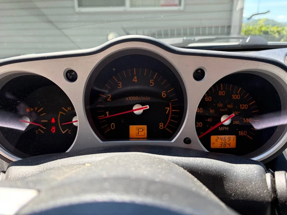 2005 Nissan 350Z 5th Gen - Image 12 of 16