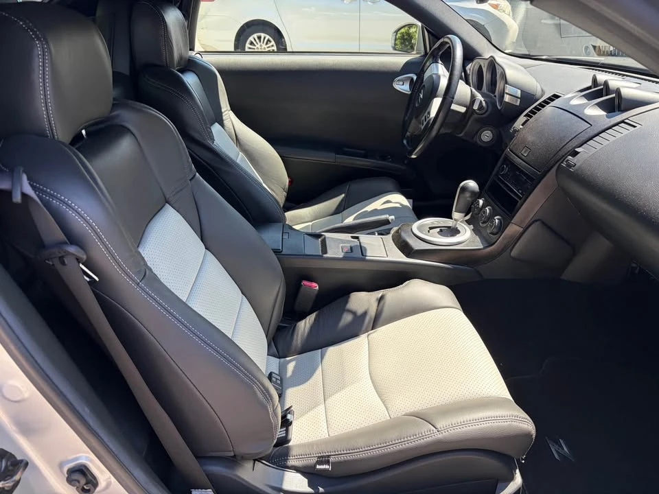2005 Nissan 350Z 5th Gen - Image 8 of 16