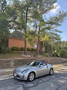 2005 Nissan 350Z Enthusiast Roadster 2D