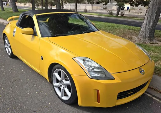 2005 Nissan 350Z Grand Touring Roadster 2D