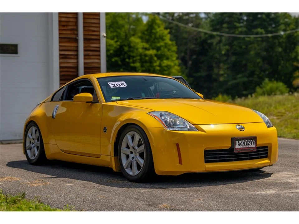 2005 Nissan 350Z 5th Gen - Image 23 of 31