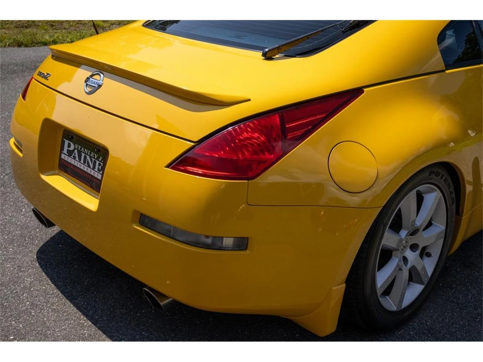 2005 Nissan 350Z 5th Gen - Image 13 of 31