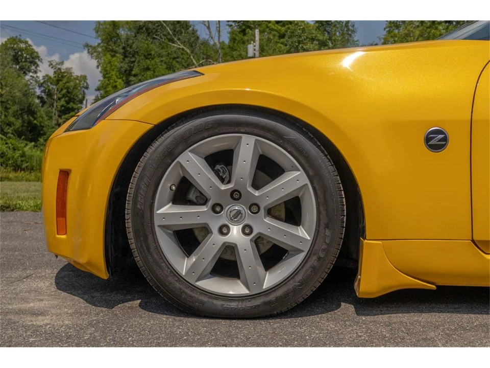 2005 Nissan 350Z 5th Gen - Image 19 of 31