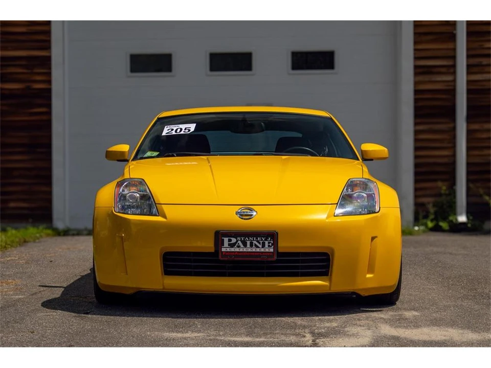 2005 Nissan 350Z 5th Gen - Image 12 of 31
