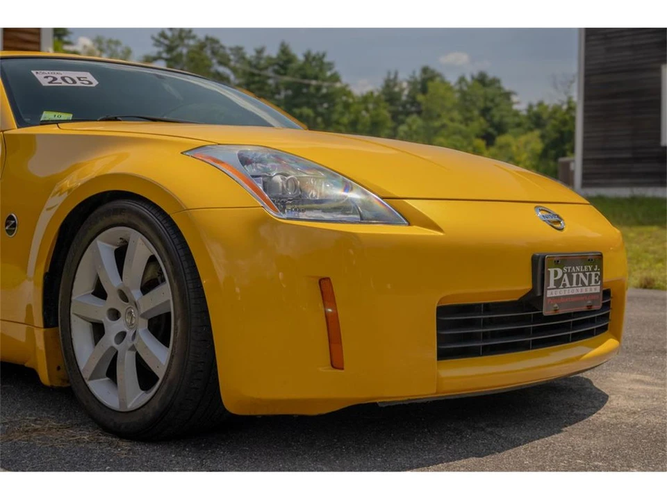 2005 Nissan 350Z 5th Gen - Image 10 of 31