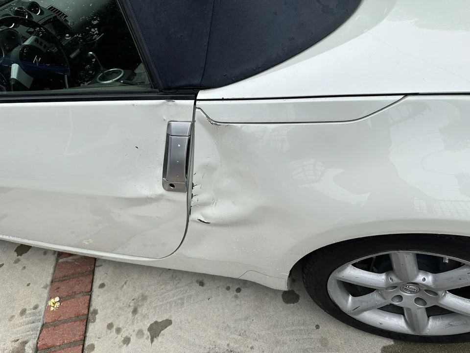 2005 Nissan 350Z 5th Gen - Image 10 of 20