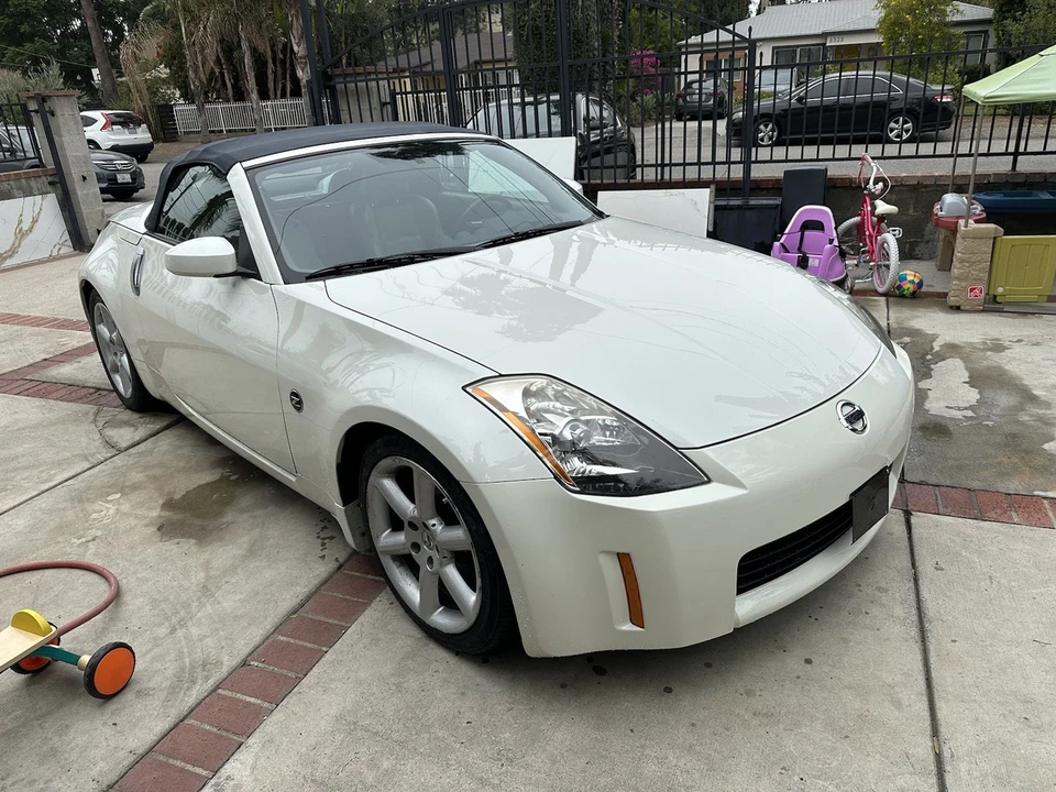 2005 Nissan 350Z 5th Gen - Image 2 of 20