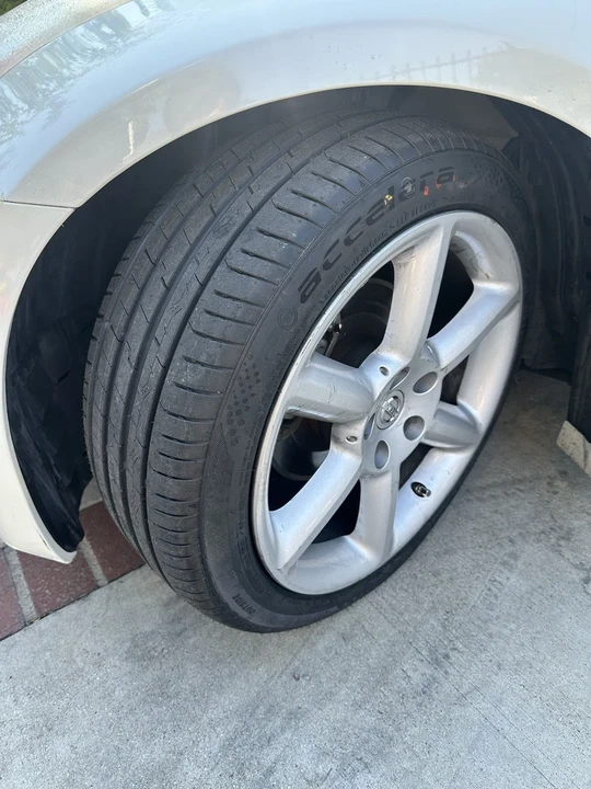2005 Nissan 350Z 5th Gen - Image 16 of 20