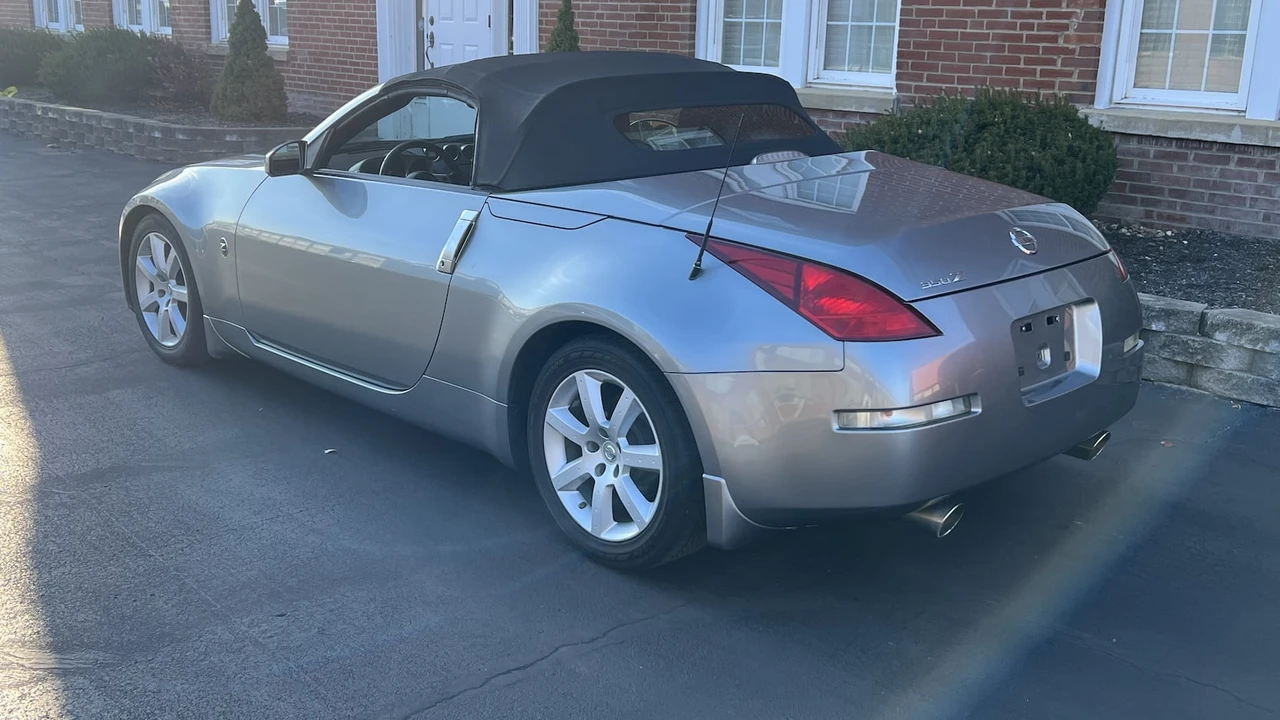 2005 Nissan 350Z 5th Gen - Image 10 of 10