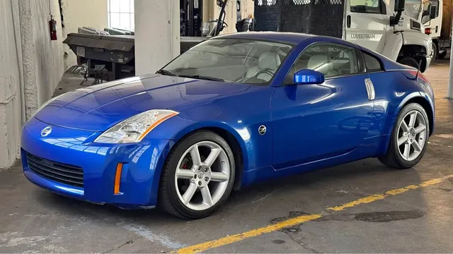 2005 Nissan 350Z Touring Coupe 2D