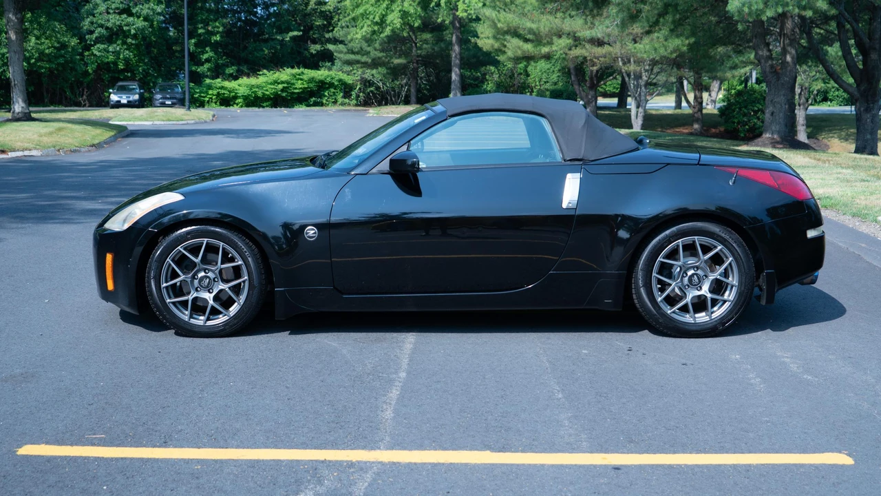 2005 Nissan 350Z 5th Gen - Image 8 of 31