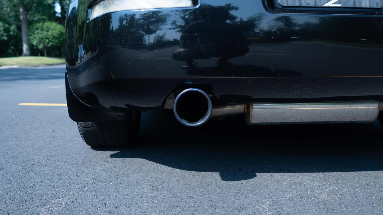2005 Nissan 350Z 5th Gen - Image 26 of 31