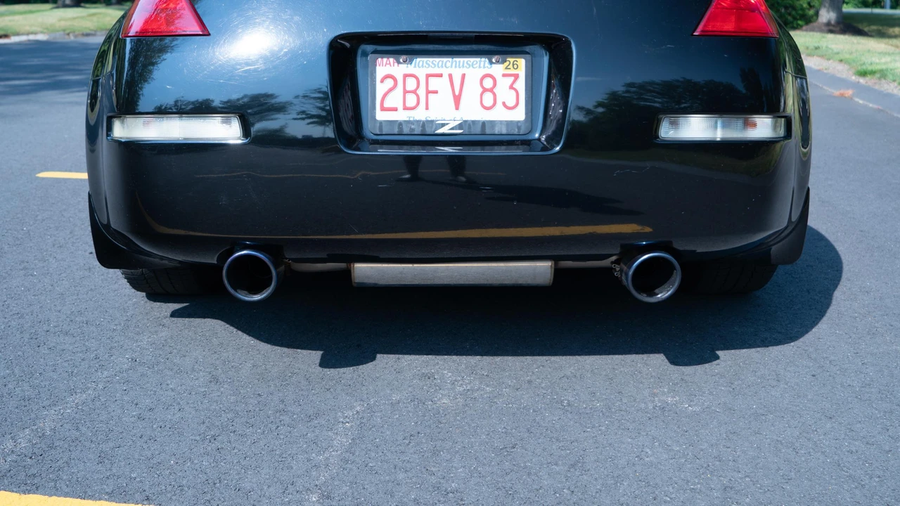 2005 Nissan 350Z 5th Gen - Image 27 of 31