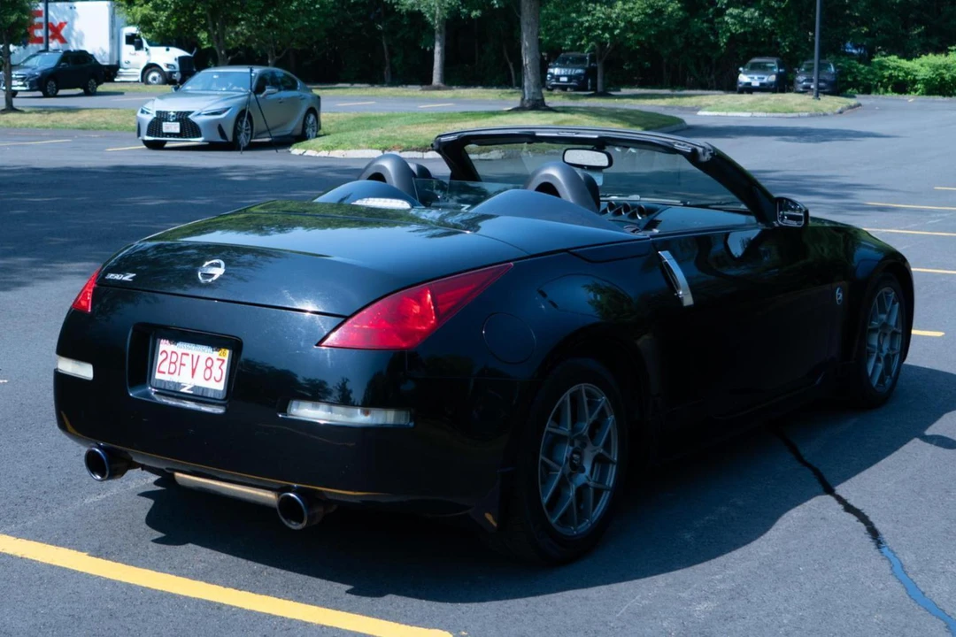 2005 Nissan 350Z 5th Gen - Image 4 of 31