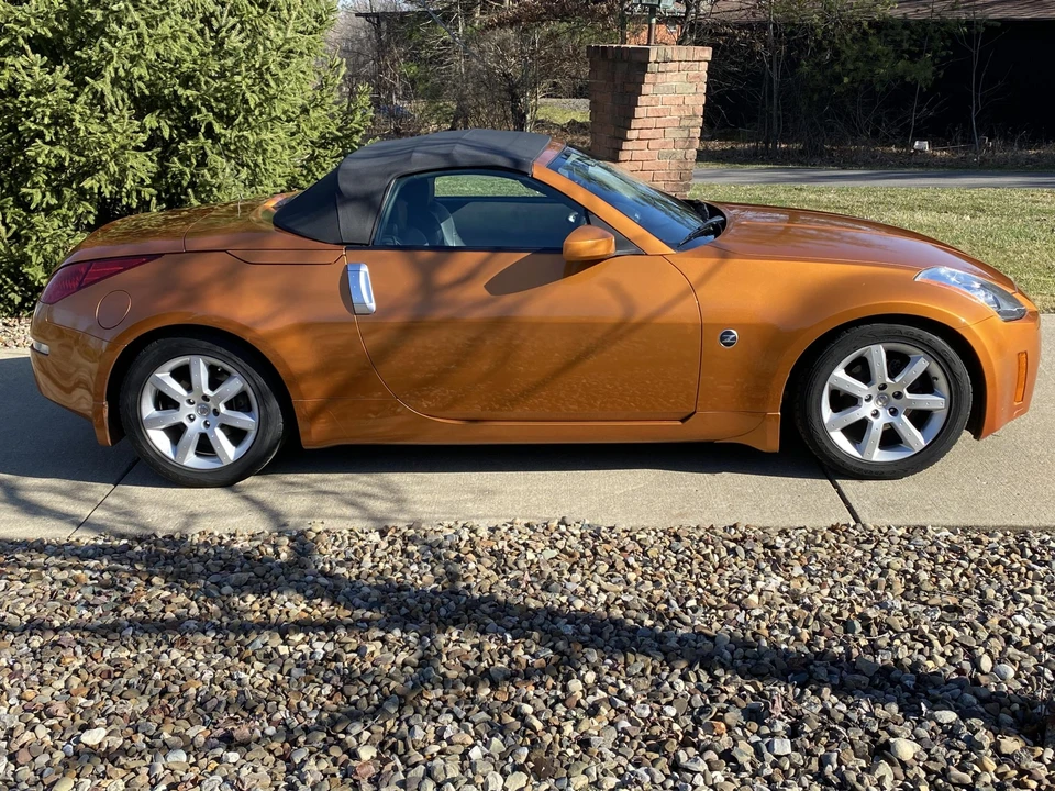 2005 Nissan 350Z 5th Gen - Image 10 of 31