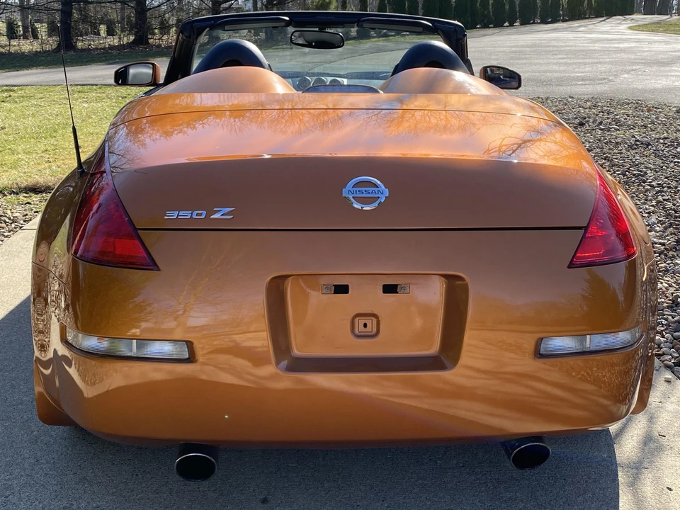 2005 Nissan 350Z 5th Gen - Image 16 of 31
