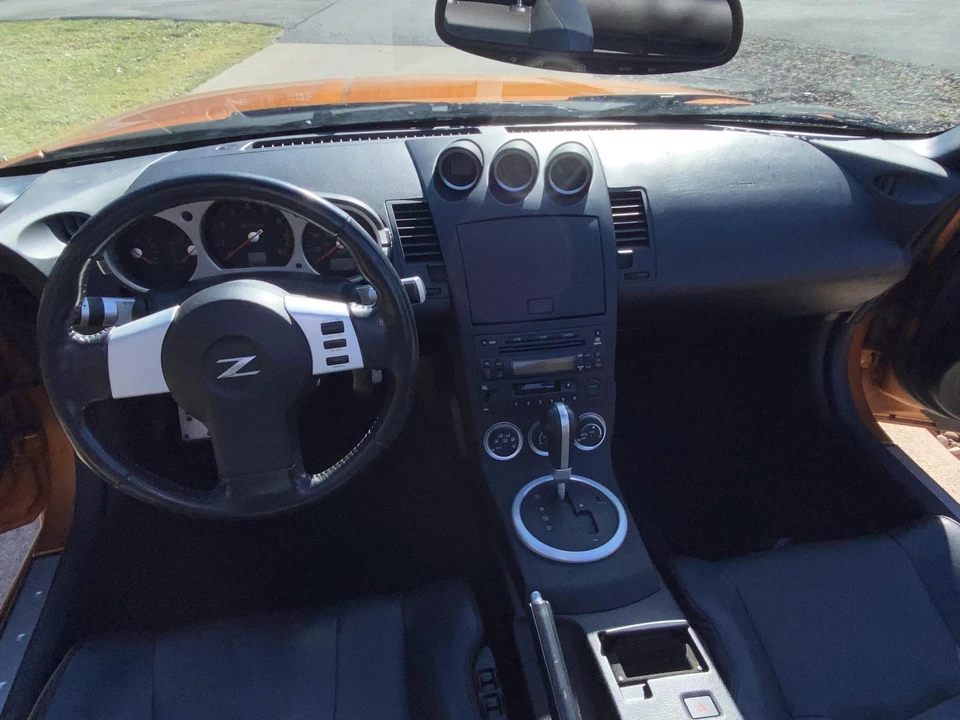 2005 Nissan 350Z 5th Gen - Image 27 of 31