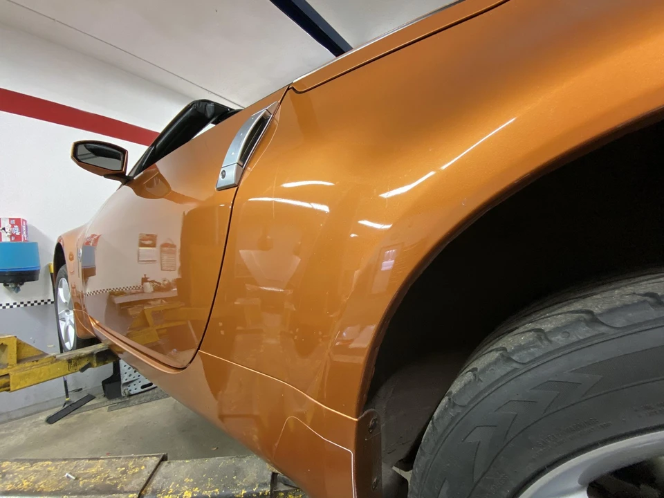 2005 Nissan 350Z 5th Gen - Image 15 of 31