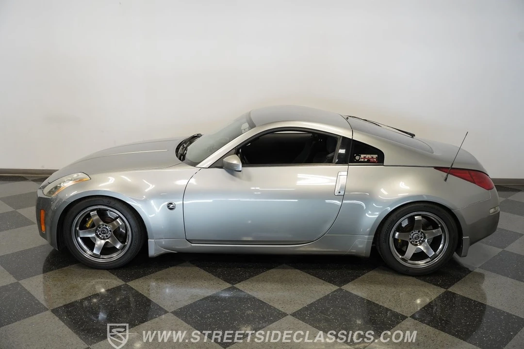2005 Nissan 350Z 5th Gen - Image 9 of 12