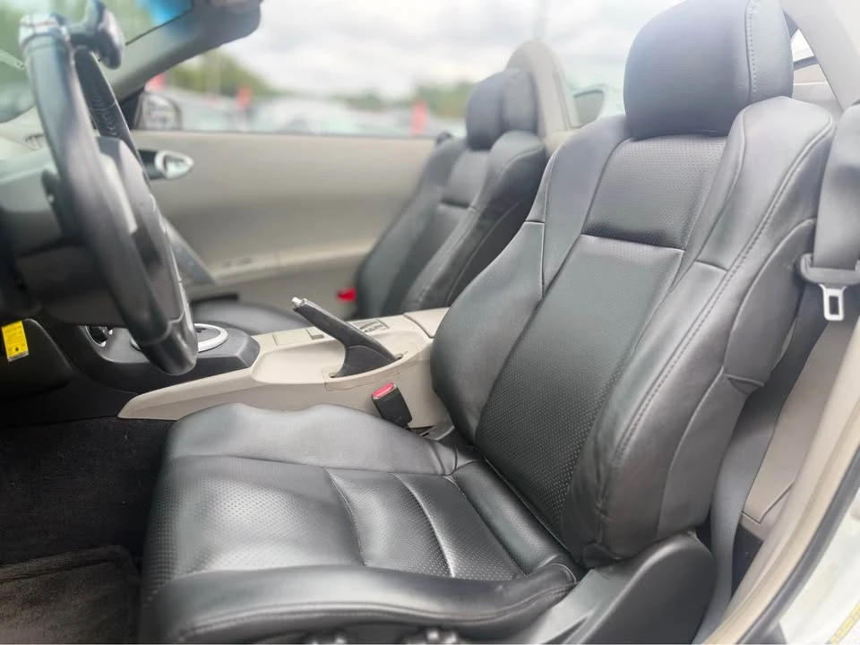 2005 Nissan 350Z 5th Gen - Image 4 of 7