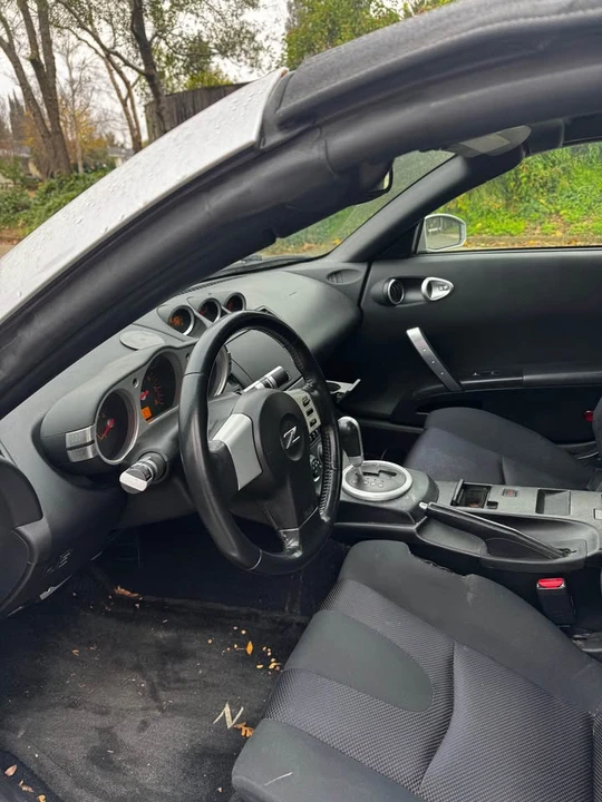 2005 Nissan 350Z 5th Gen - Image 7 of 10
