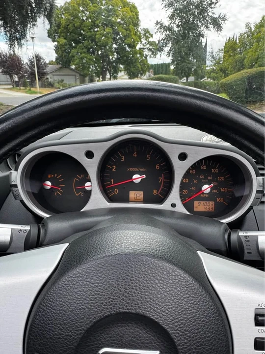 2005 Nissan 350Z 5th Gen - Image 9 of 10