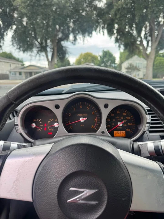 2005 Nissan 350Z 5th Gen - Image 3 of 10