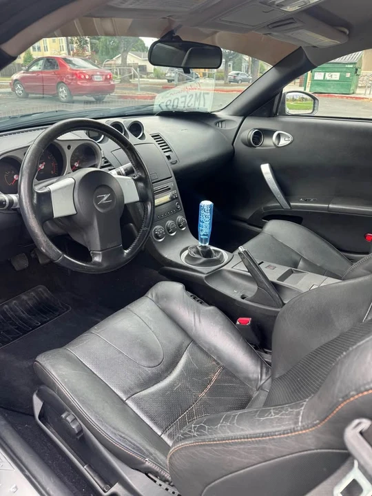 2005 Nissan 350Z 5th Gen - Image 4 of 10