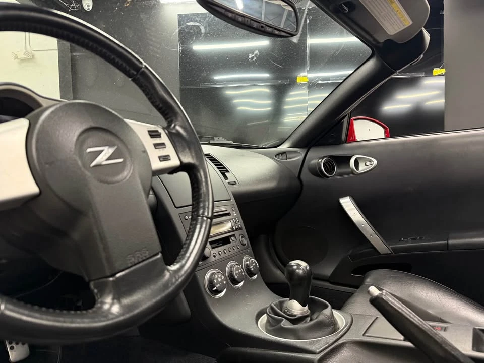 2005 Nissan 350Z 5th Gen - Image 5 of 10