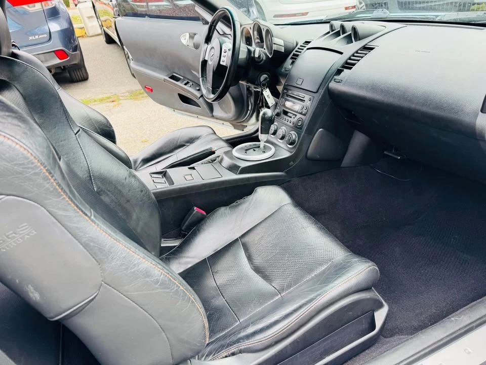 2005 Nissan 350Z 5th Gen - Image 10 of 12