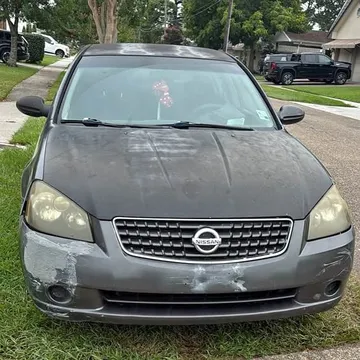 2005 Nissan Altima 2.5 Platinum Sedan 4D