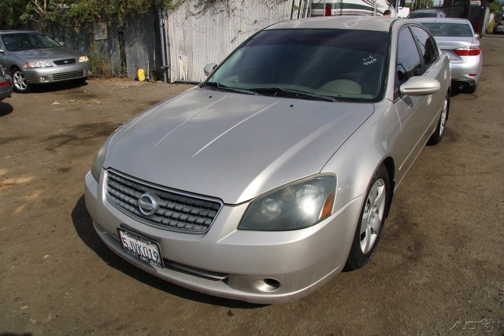 2005 Nissan Altima 3rd Gen - Image 2 of 21