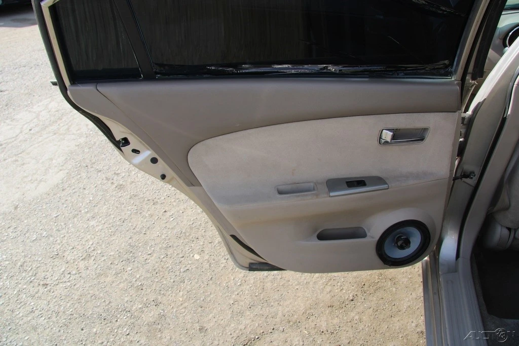 2005 Nissan Altima 3rd Gen - Image 16 of 21