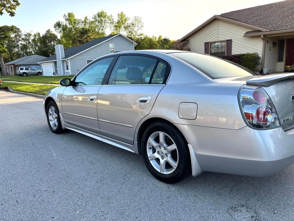 2005 Nissan Altima 3rd Gen - Image 5 of 19