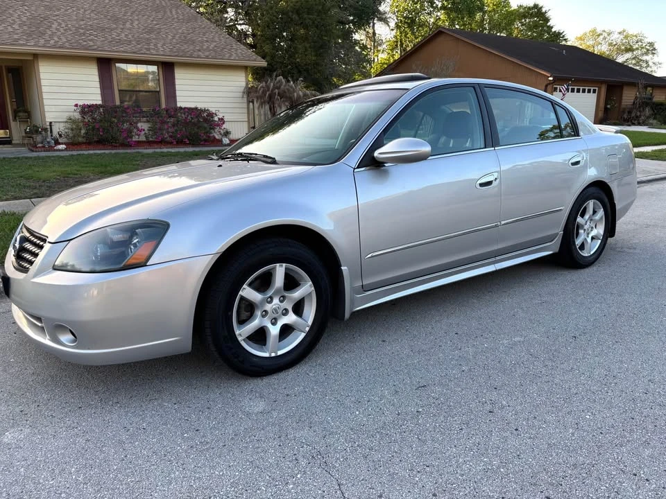 2005 Nissan Altima 3rd Gen - Image 2 of 19