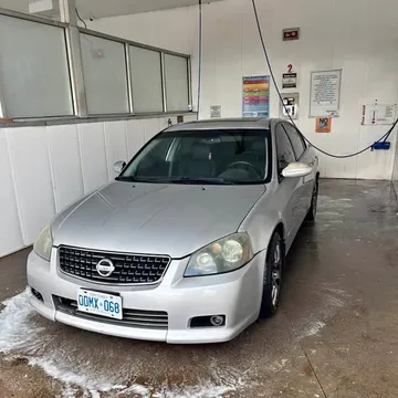 2005 Nissan Altima SE-R
