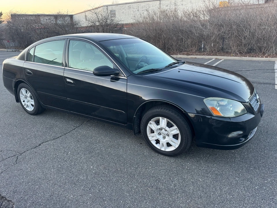 2005 Nissan Altima 3rd Gen - Image 2 of 20