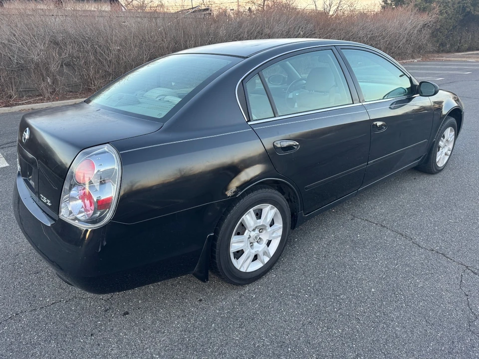 2005 Nissan Altima 3rd Gen - Image 9 of 20
