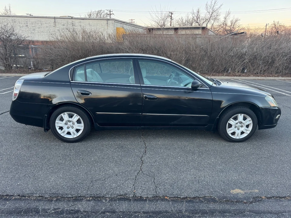 2005 Nissan Altima 3rd Gen - Image 10 of 20