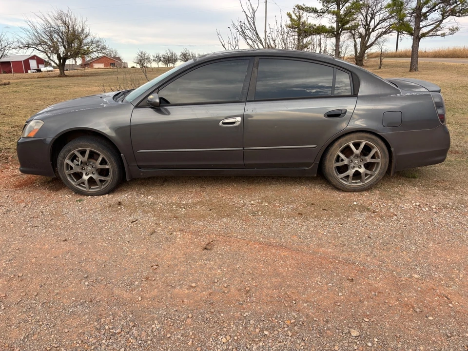 2005 Nissan Altima 3rd Gen - Image 3 of 9
