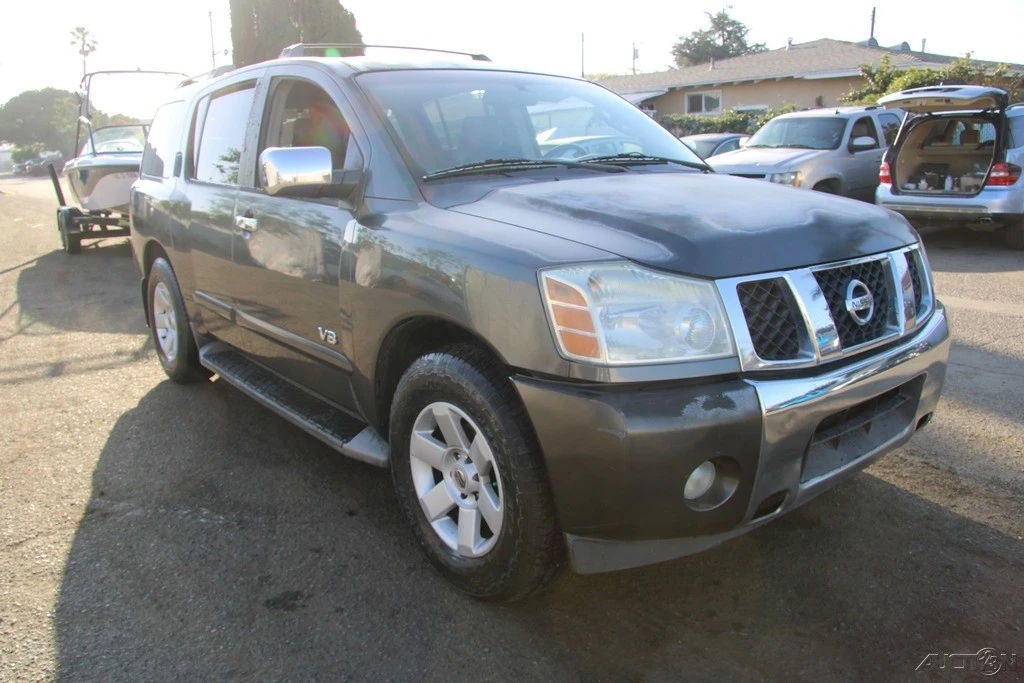 2005 Nissan Armada - Image 10 of 21