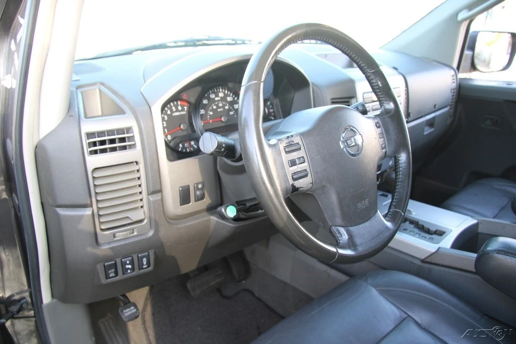 2005 Nissan Armada - Image 16 of 21