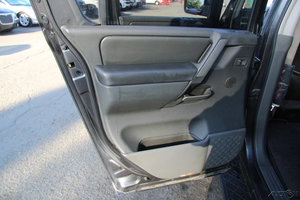 2005 Nissan Armada - Image 21 of 21