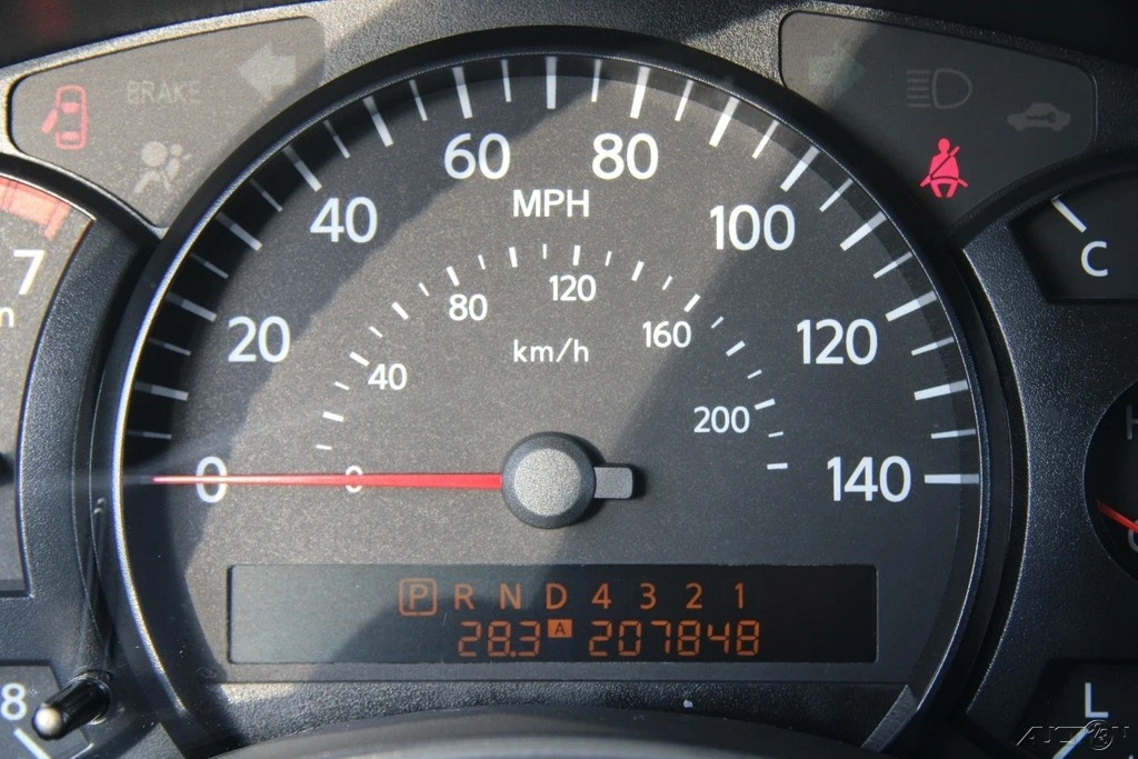 2005 Nissan Armada - Image 18 of 21