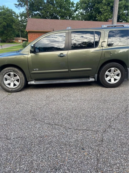 2005 Nissan Armada - Image 2 of 2