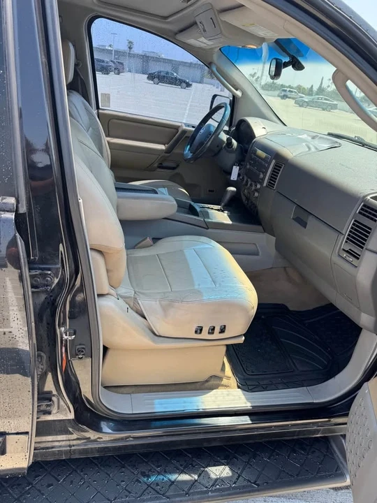 2005 Nissan Armada - Image 9 of 9